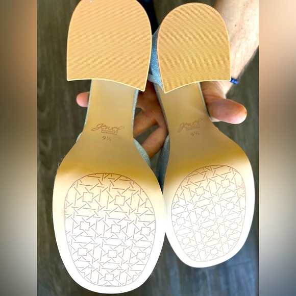 NEW Jewel Badgley Mischka Women's Giada Round Toe Platform Heel in Silver - 9.5﻿ - Picture 8 of 9